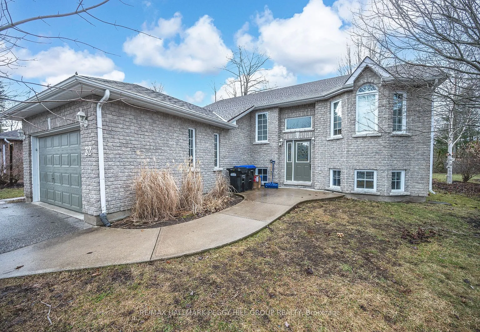 3 bed, $1,700 — Photo 1