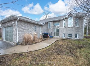 32 54th St S, Wasaga Beach, ON L9Z1W9