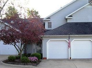 900-5 Hampton Cir, Aurora, OH 44202