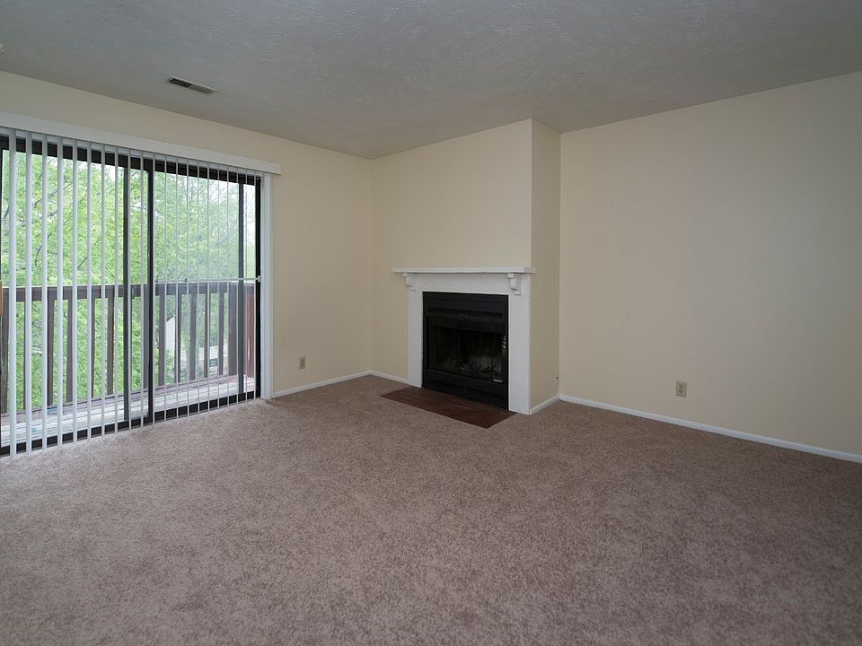 1st image of 10808 Oakbrook Cir APT 23