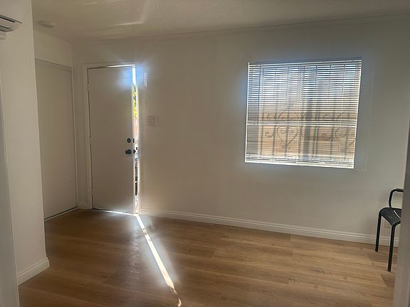 5th image of 411 S Grande Vista Ave #1/2