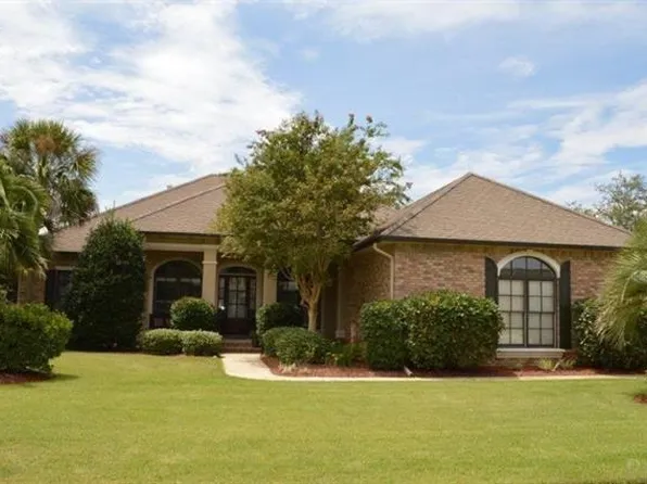 2711 Edmund Dr, Gulf Breeze, FL 32563