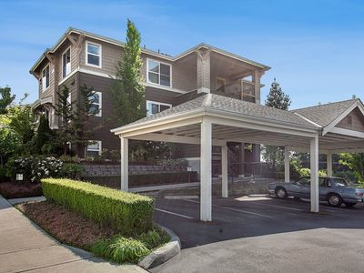 1957 23rd Pl NE APT 101, Issaquah, WA, 98029