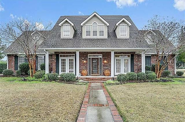 1st image of 42 Turnberry Dr