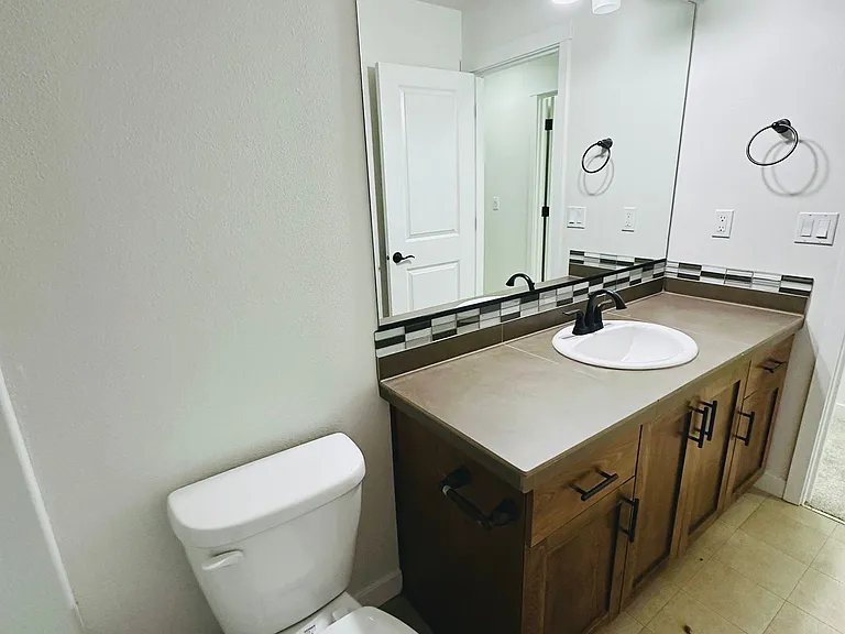 487 SW Aldea Ter — Photo 23
