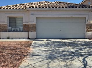 5740 Crescent Landing St, Spring Valley, NV 89113
