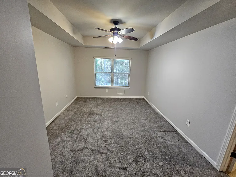 3004 Bayrose Cir #102B — Photo 32