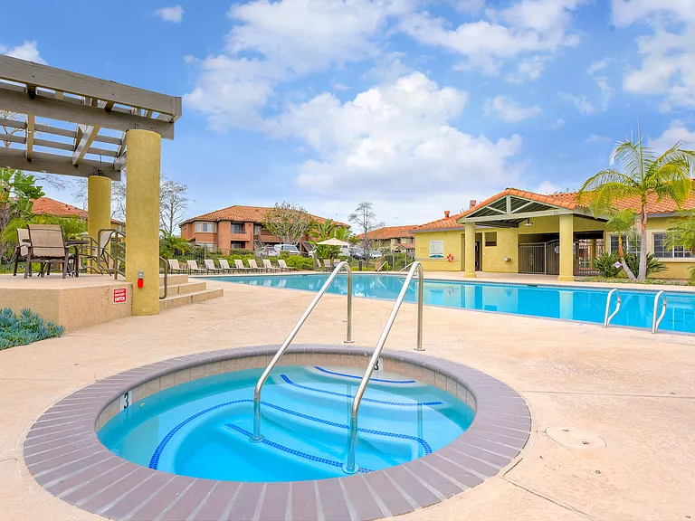 Sunbow Villas — Photo 14