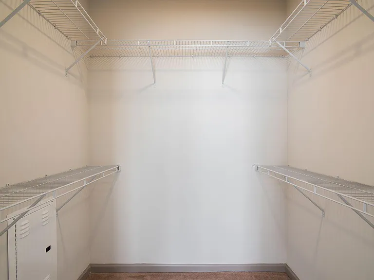 Marvel Apartments — Photo 15