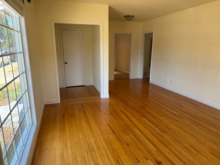 704 7th Ave #700 — Photo 3
