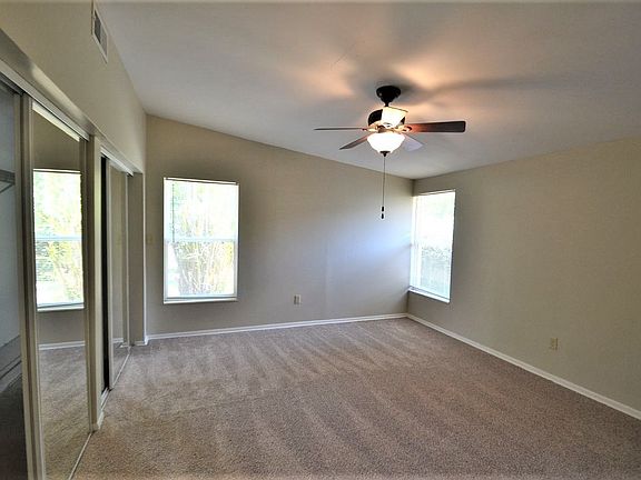 5th image of 1013 Brookside Dr