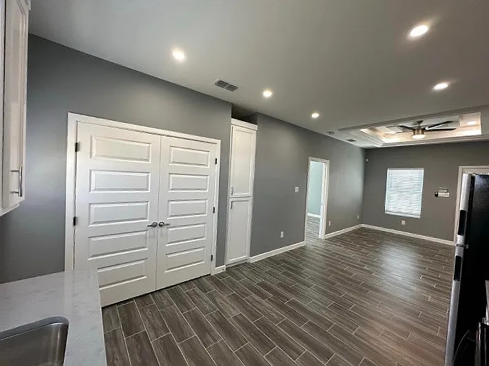 3104 W Driftwood St, Unit 2 — Photo 4