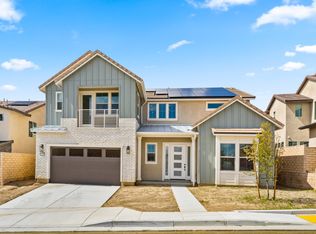 11731 Toyon Dr, Chatsworth, CA 91311