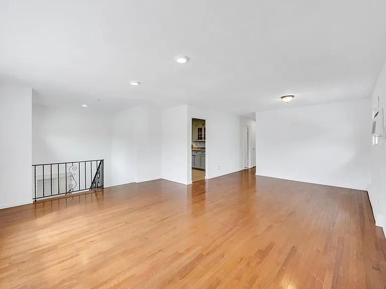 405 Massapequa Ave #2 — Photo 1