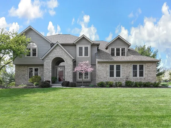 12627 Oakmere Dr NW, Pickerington, OH 43147