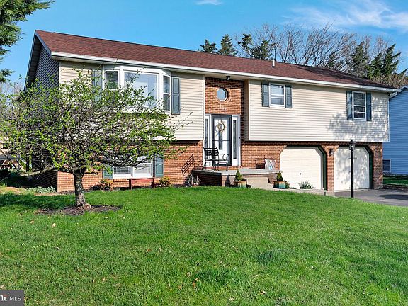2nd image of 116 Baumgardner Dr