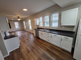 311 19th Pl, Clinton, IA 52732