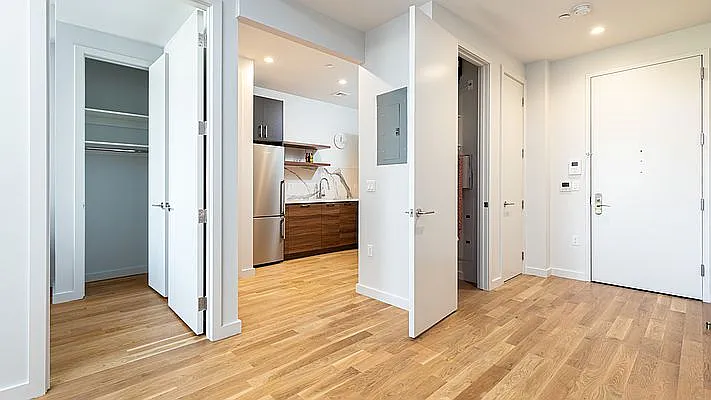 Rented by Nooklyn NYC LLC | media 50