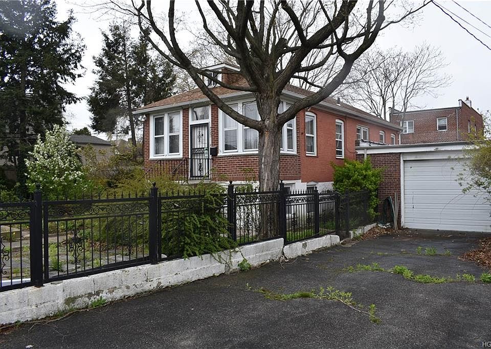 1st image of 525 Bolton Ave