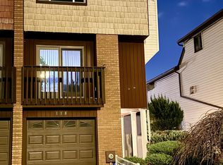 118 McVeigh Ave, Staten Island, NY 10314