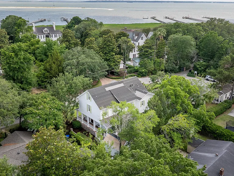 108 Live Oak Dr — Photo 41