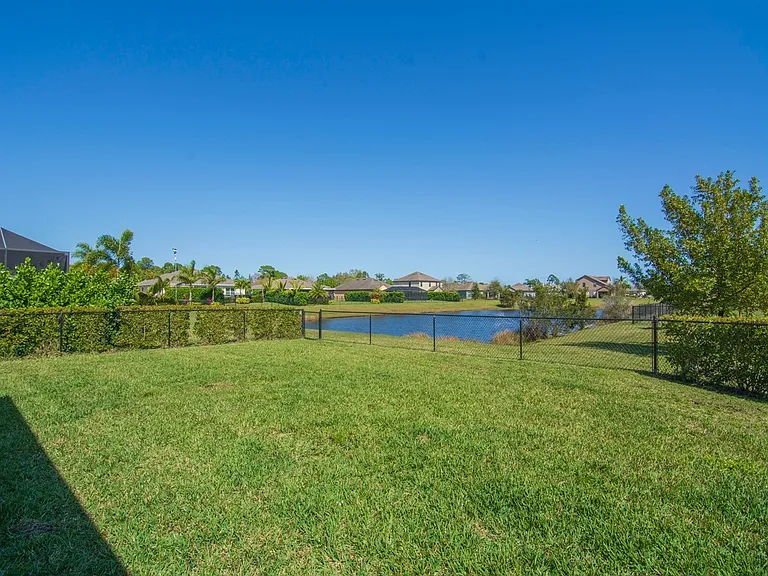 5982 Sequoia Cir — Photo 26