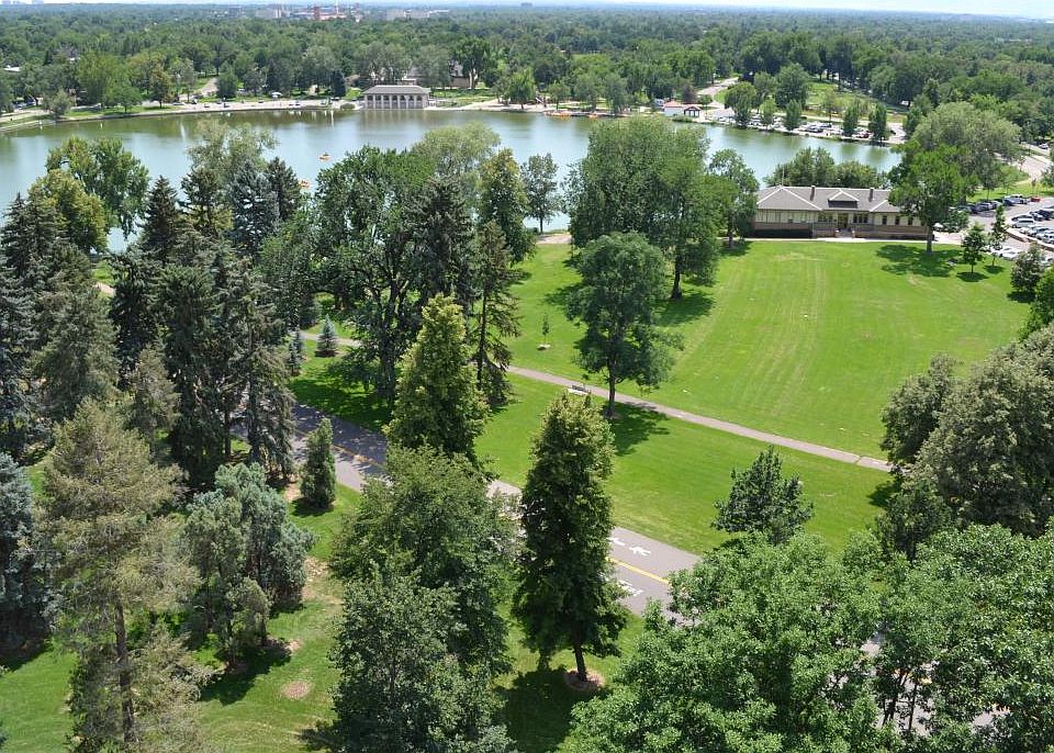 Washington Park, Lake and Mountains