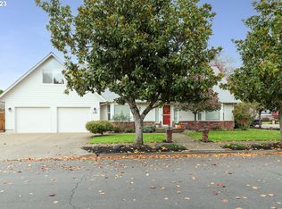 6796 F St, Springfield, OR 97478