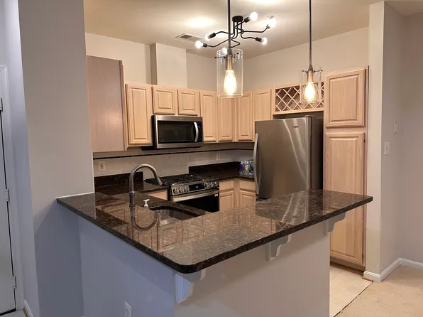 4137 Fountainside Ln, Fairfax, VA