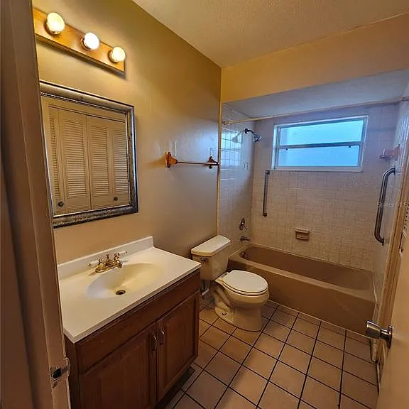2220 Birchcrest Blvd — Photo 11