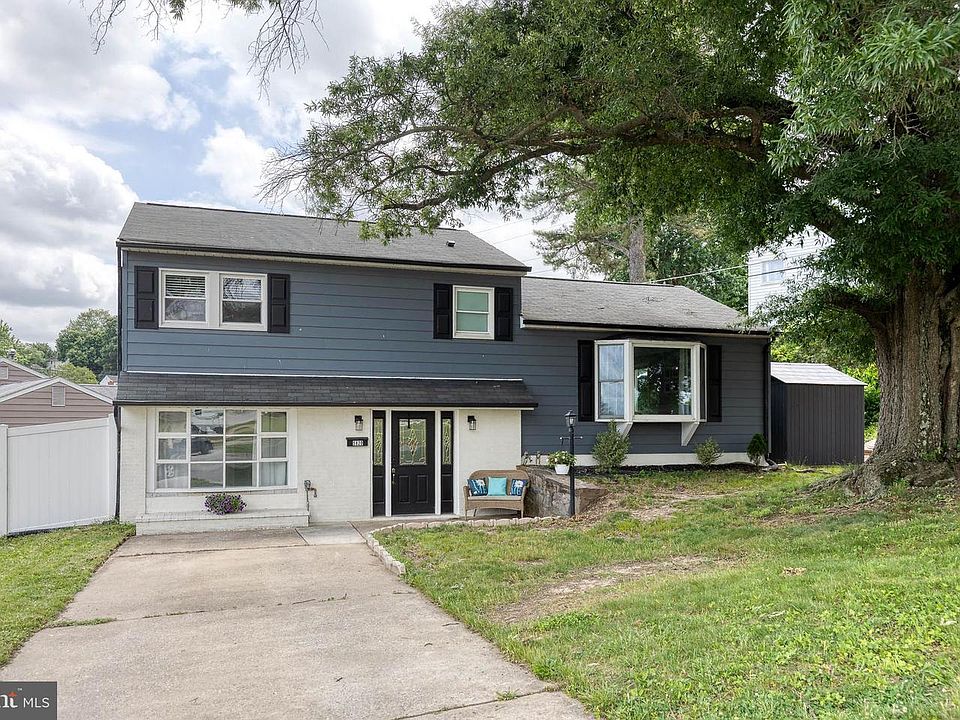 1st image of 5820 Heron Dr