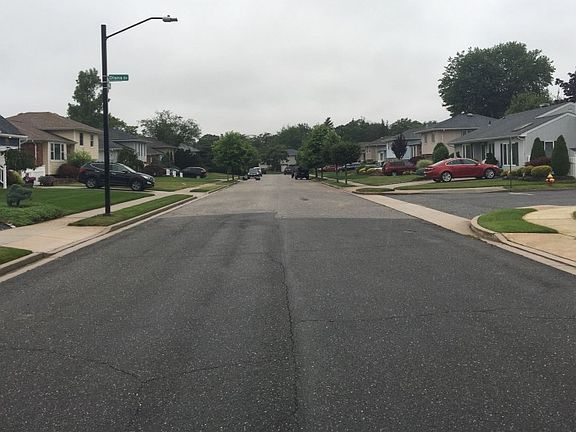 5th image of 16 Eagle Ln