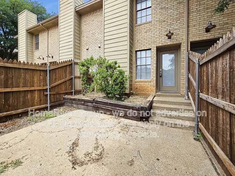7401 Kingswood Cir — Photo 16