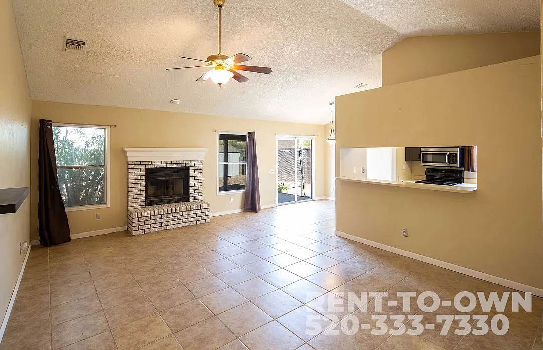 8661 N Newhill Ave — Photo 2