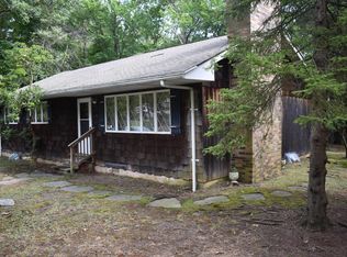 101 Limestone Ct, Milford, PA 18337