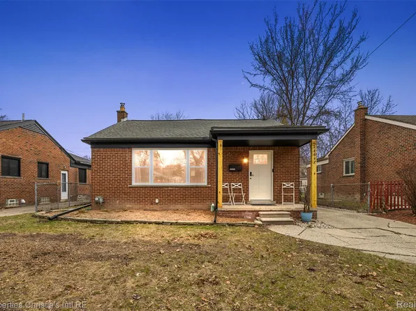 24658 Roanoke Ave, Oak Park, MI 48237