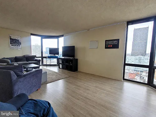 2020 Walnut St #22H Photo 1