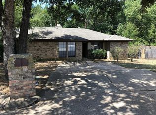 211 Alston Ct, Mansfield, TX 76063