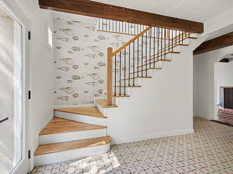 31 Shore Dr — Photo 19