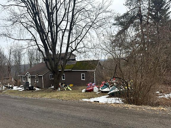 2nd image of 6075 Lawrence Hill Rd