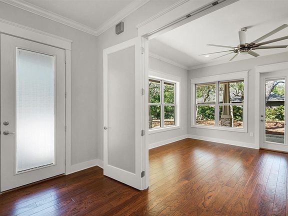 2nd image of 122 Shoreline Dr