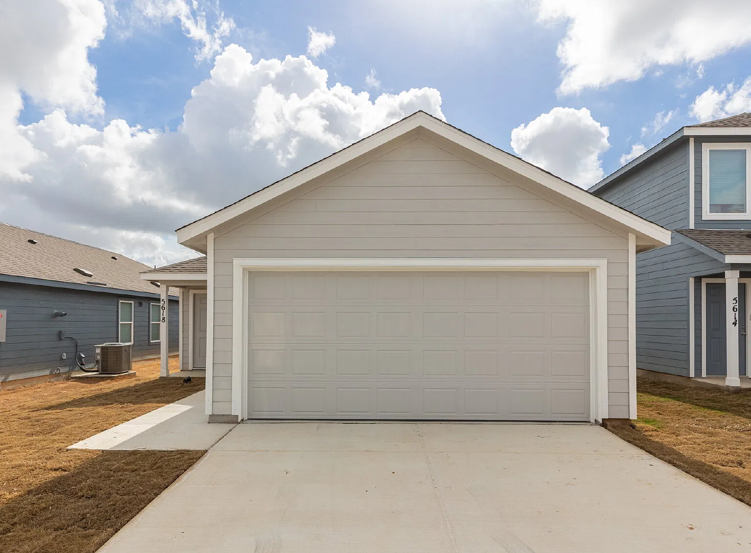 3 bed, 2.0 bath, 1266 sqft, $1,550 — Photo 1