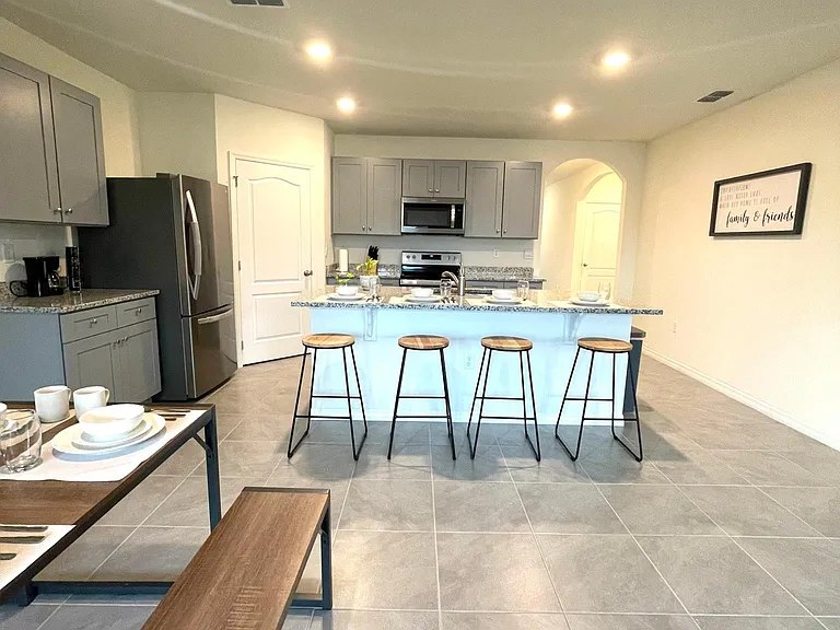 2145 Silver Brook Way — Photo 5
