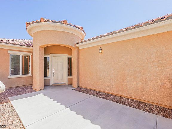3rd image of 7024 Diver Ave