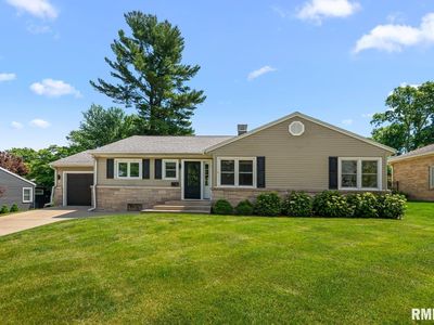 10 Sunset Dr, Jacksonville, IL, 62650
