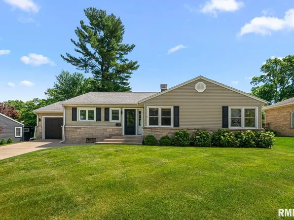 10 Sunset Dr, Jacksonville, IL 62650