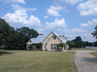 110 Suncrest Dr, New Braunfels, TX 78132