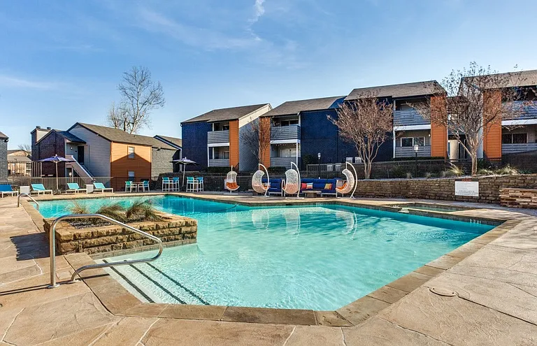 Preslee Apartments — Photo 31