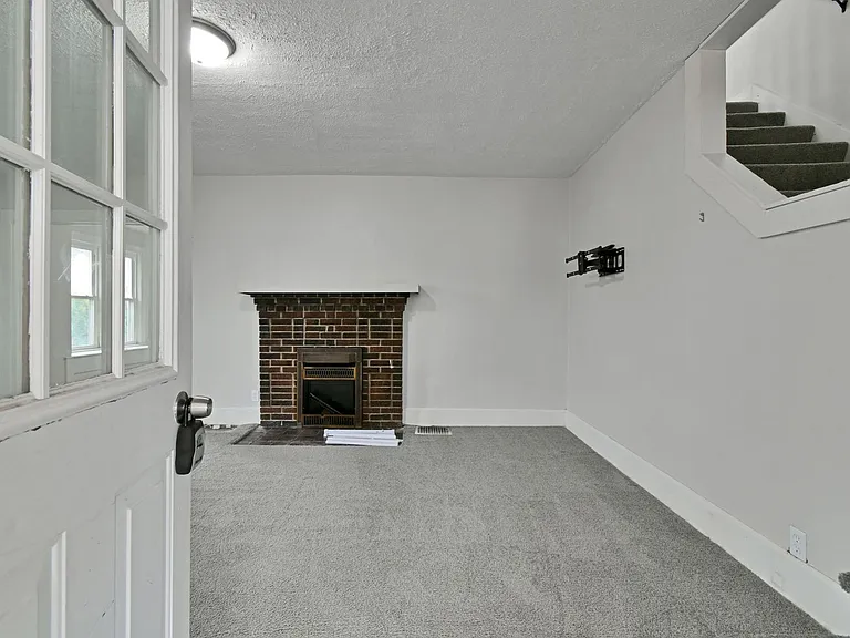 5 Cottage St — Photo 5