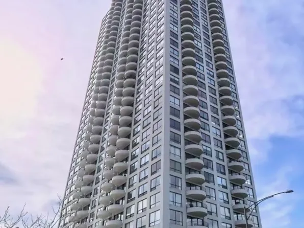 2020 N Lincoln Park W APT 18J, Chicago, IL 60614